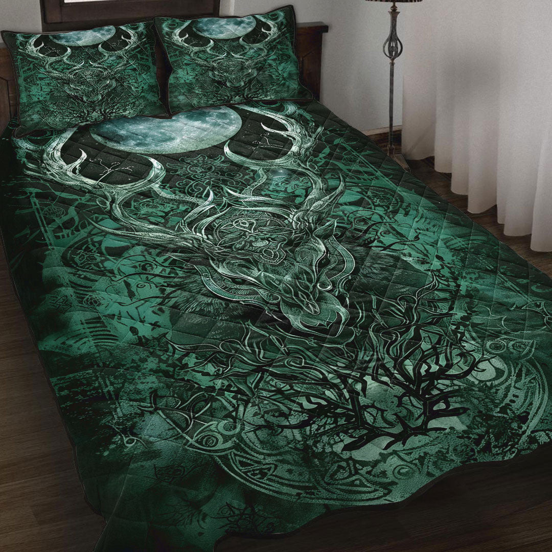Quilt - Deer and Moon Celtic Green Style Quilt