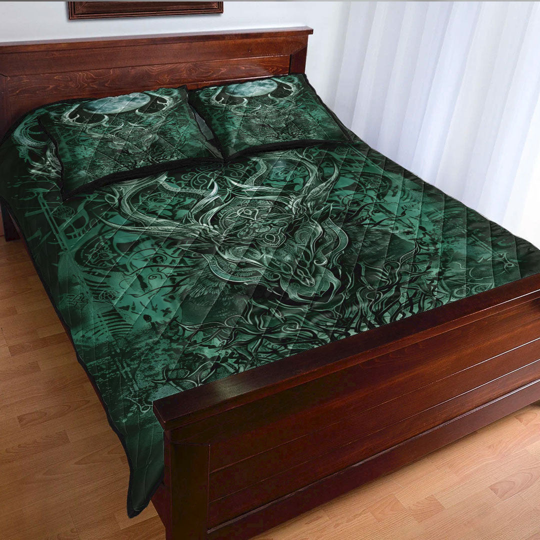 Quilt - Deer and Moon Celtic Green Style Quilt