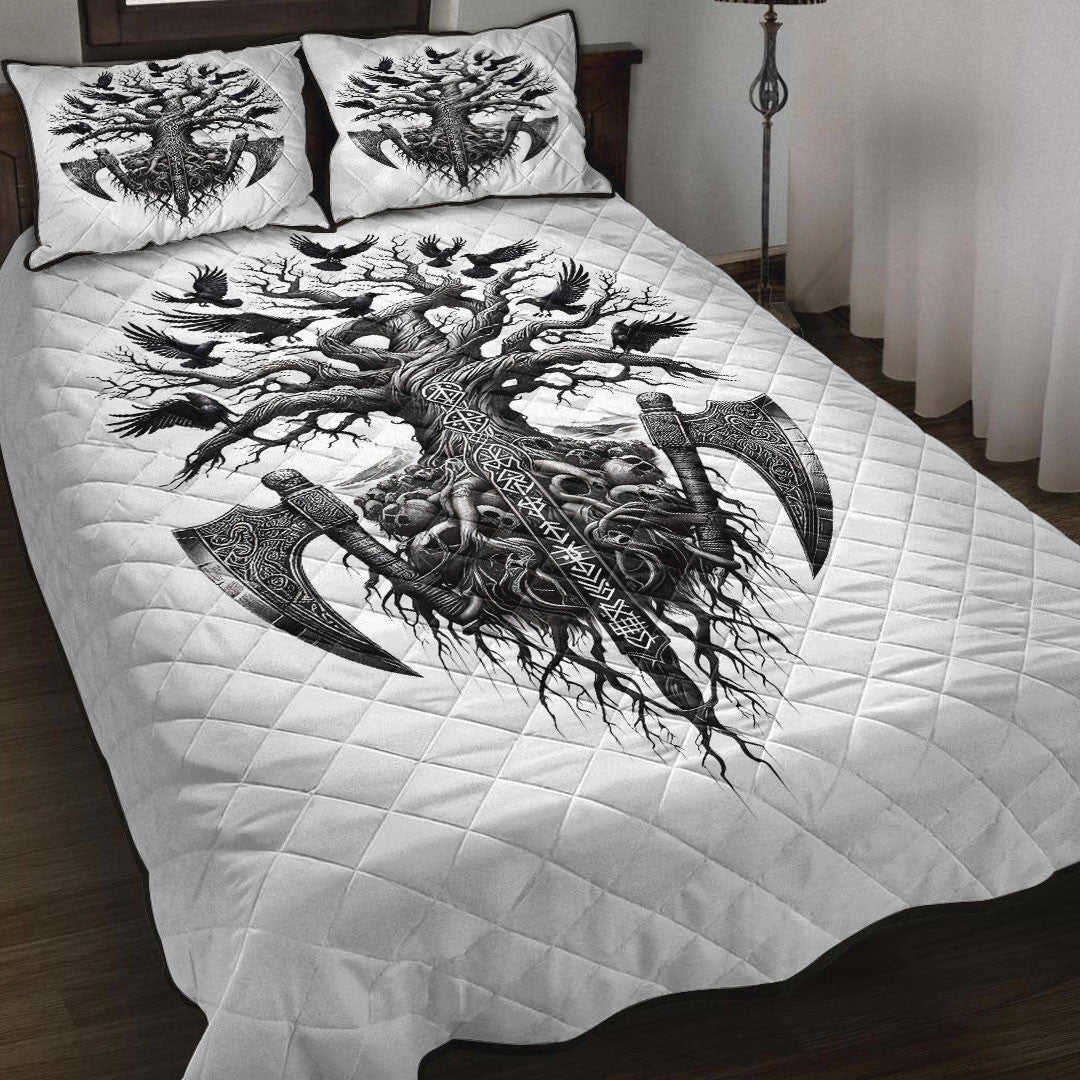 Quilt - Yggdrasil,Skull and Raven Quilt