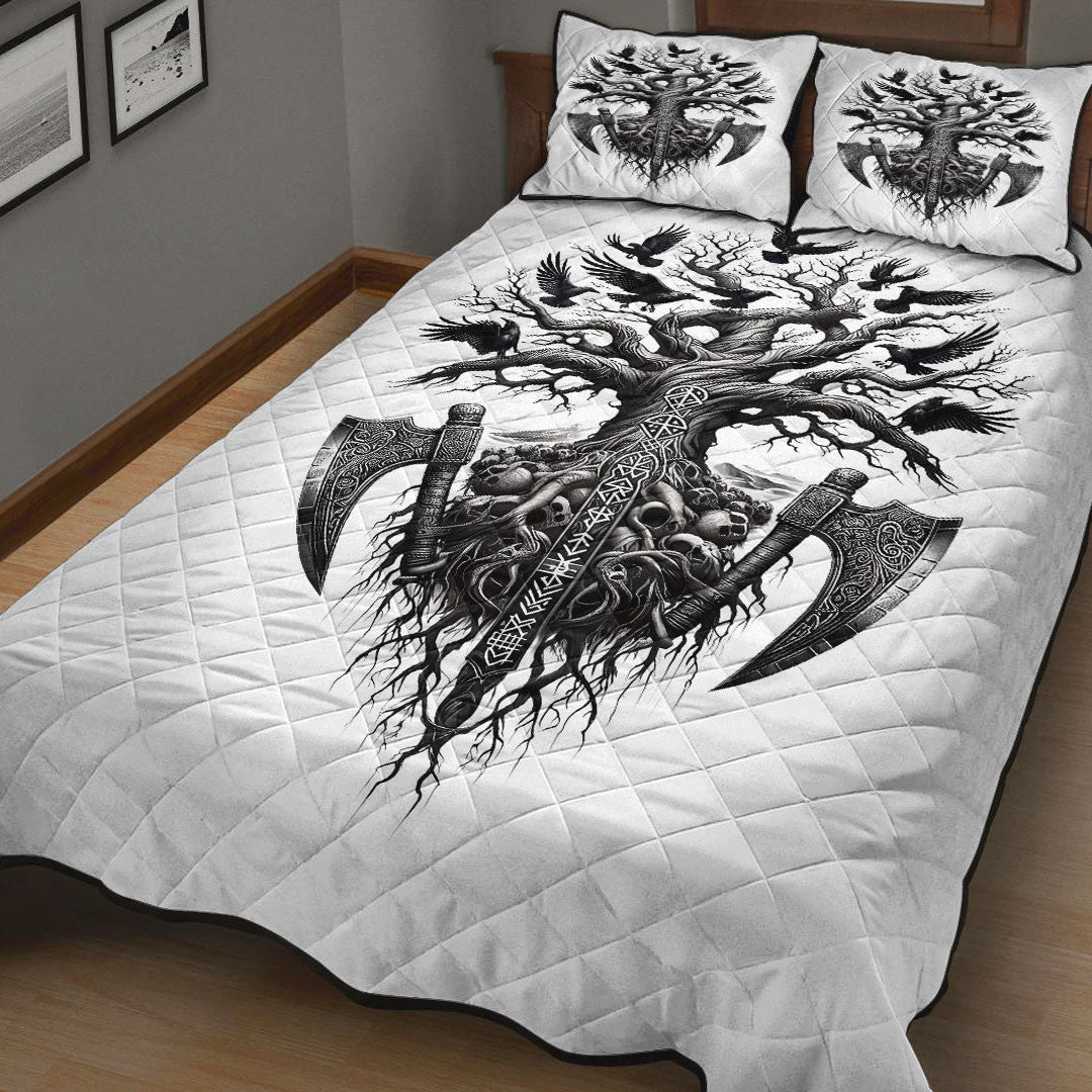 Quilt - Yggdrasil,Skull and Raven Quilt