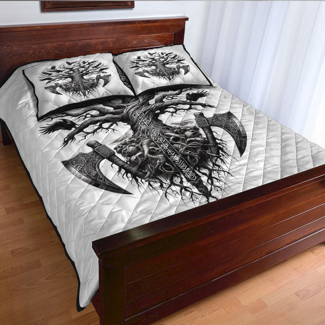 Quilt - Yggdrasil,Skull and Raven Quilt