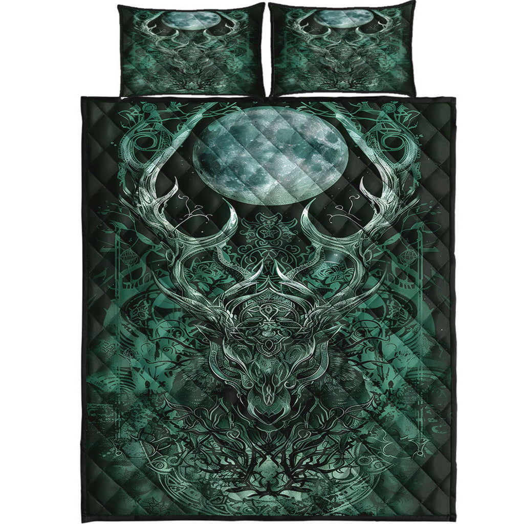 Quilt - Deer and Moon Celtic Green Style Quilt